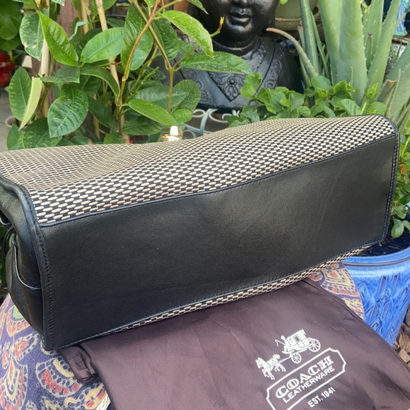 👜 Coach Woven Jacquard and Leather Double Strap Shoulder Bag 👜 - Picture 11 of 17